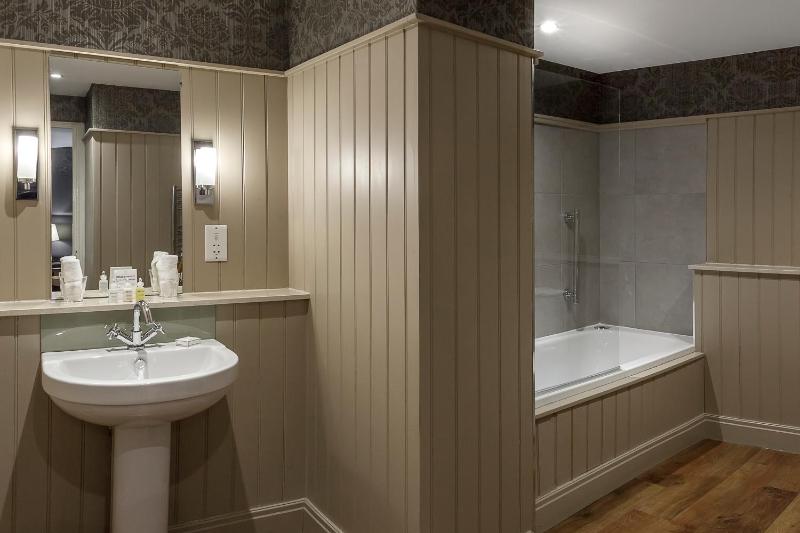 Cosy Signature Double Room image 4