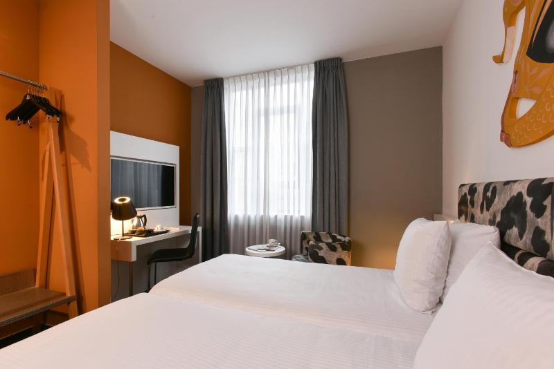 Standard Double Room image 4