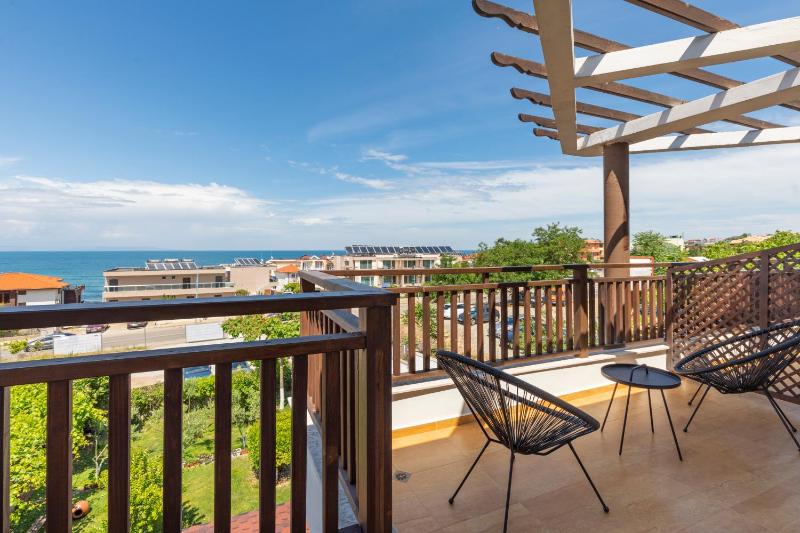 Cherry Villa - image 48
