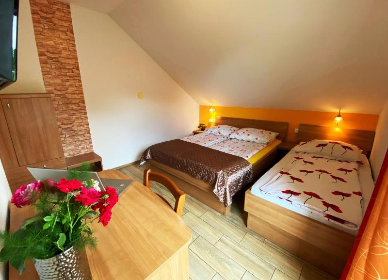 Triple Room image 3