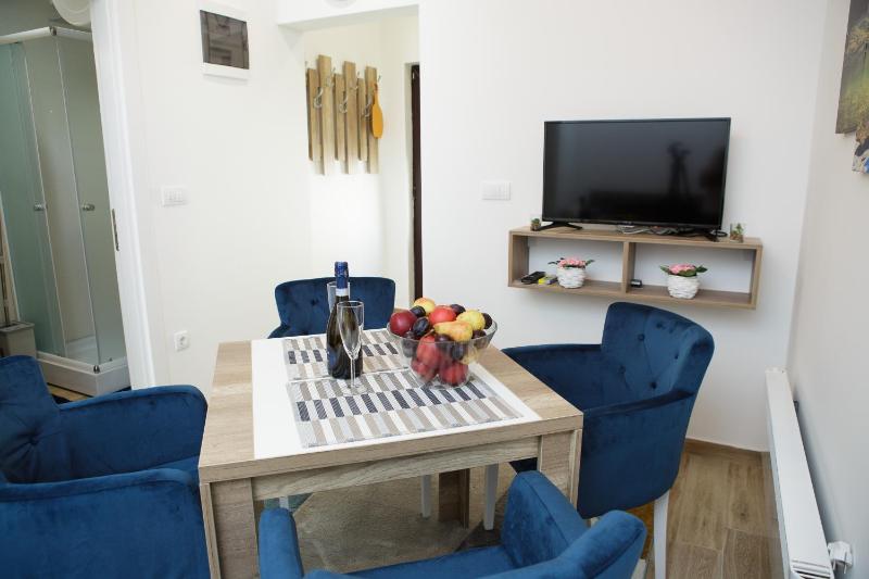 Dvori Sky View E13 Kopaonik - free private parking - image 6