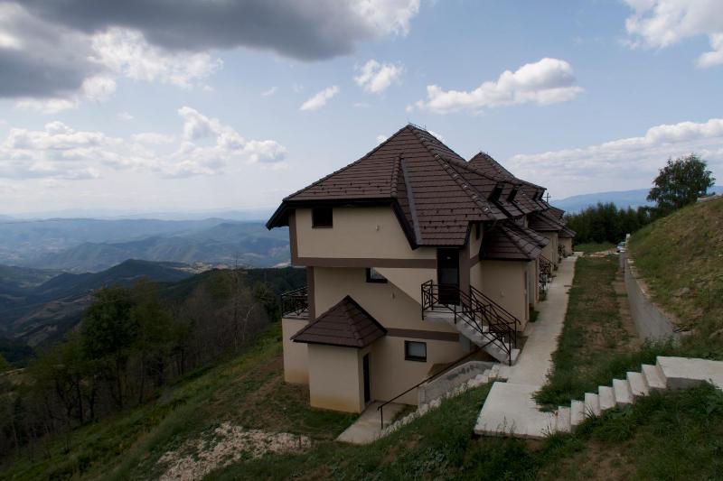 Dvori Sky View E13 Kopaonik - free private parking - image 14
