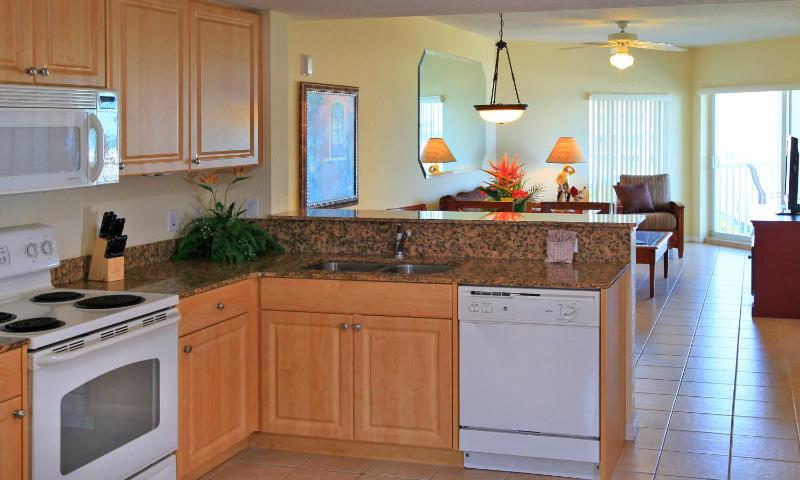 Two-Bedroom Suite with Balcony - Partial Gulf View image 1