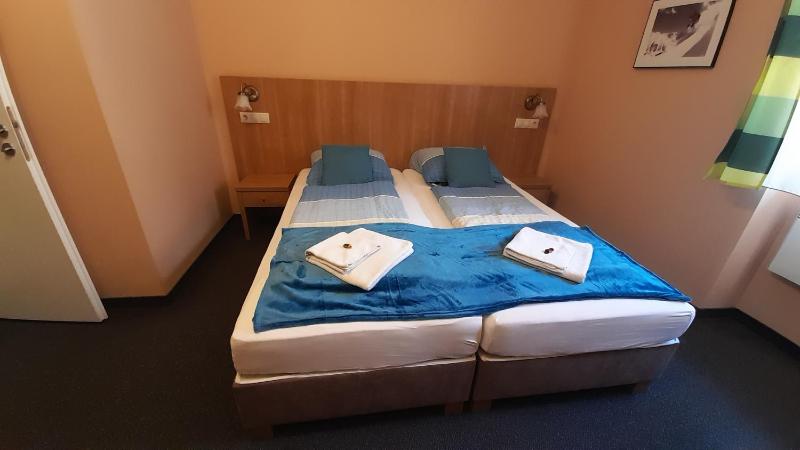 Double Room with Private Bathroom image 3