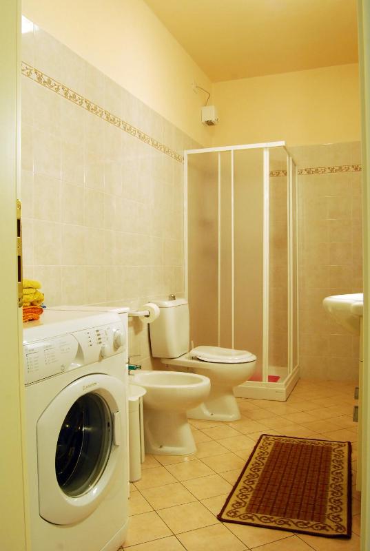 One-Bedroom Apartment image 1