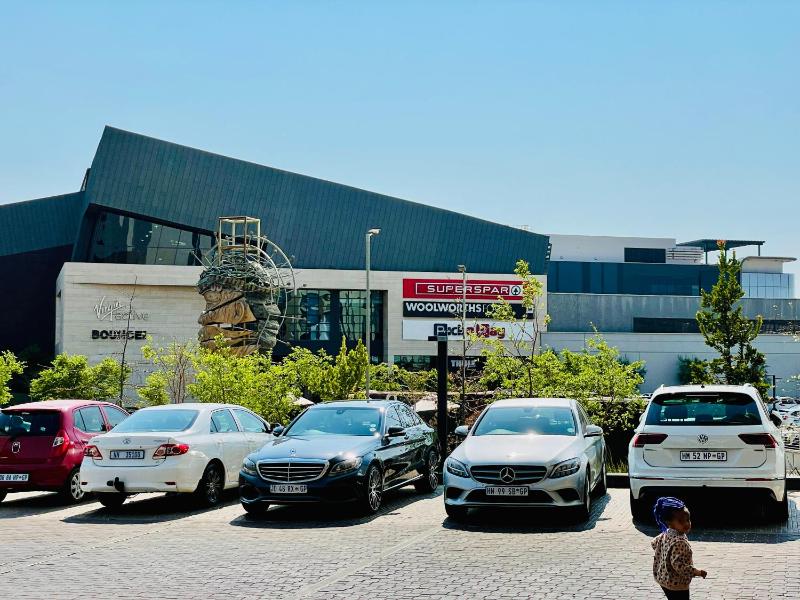 Menlyn Maine Trilogy Hotel - image 6