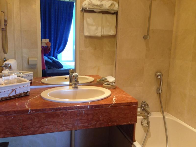 Double Room with Panoramic View image 3