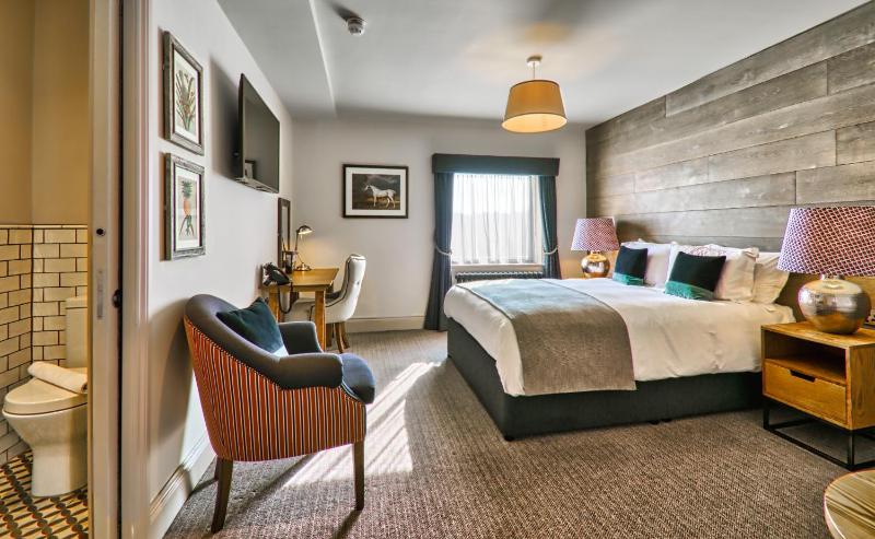 Standard Double Room image 1