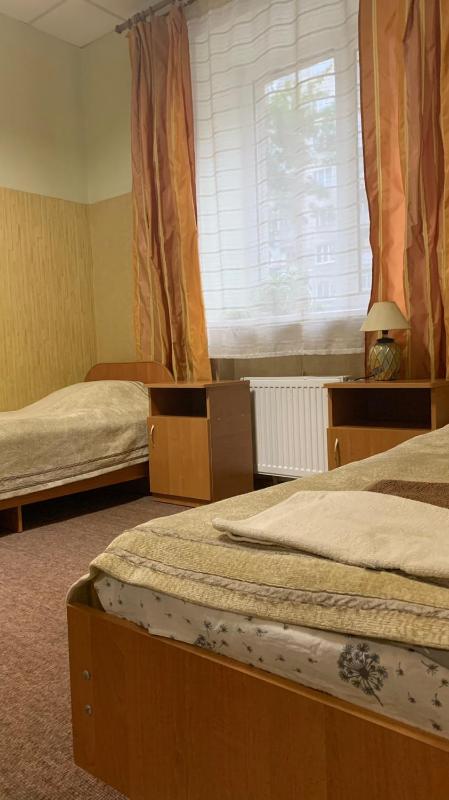 Budget Twin Room image 2