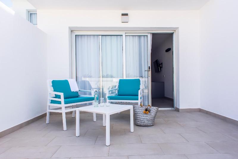 Junior Suite (2 Adults + 1 Child) image 4
