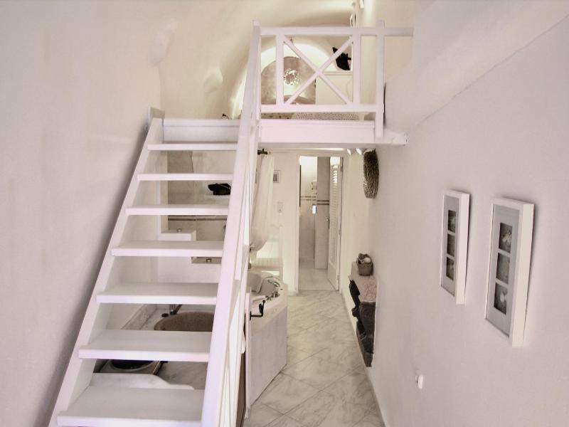  Calypso Junior Loft Studio with Indoor Jetted Tub image 2