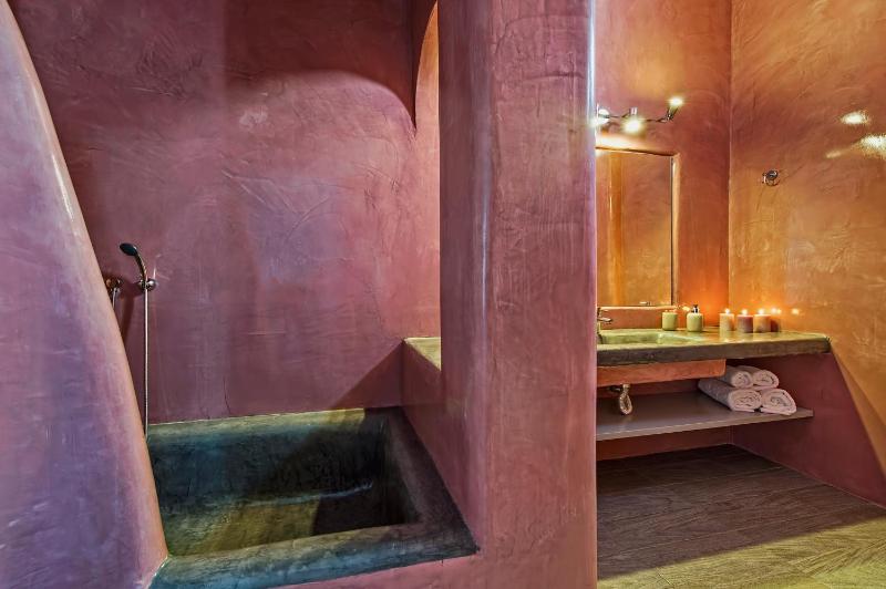 Grand Suite with Plunge Pool image 2