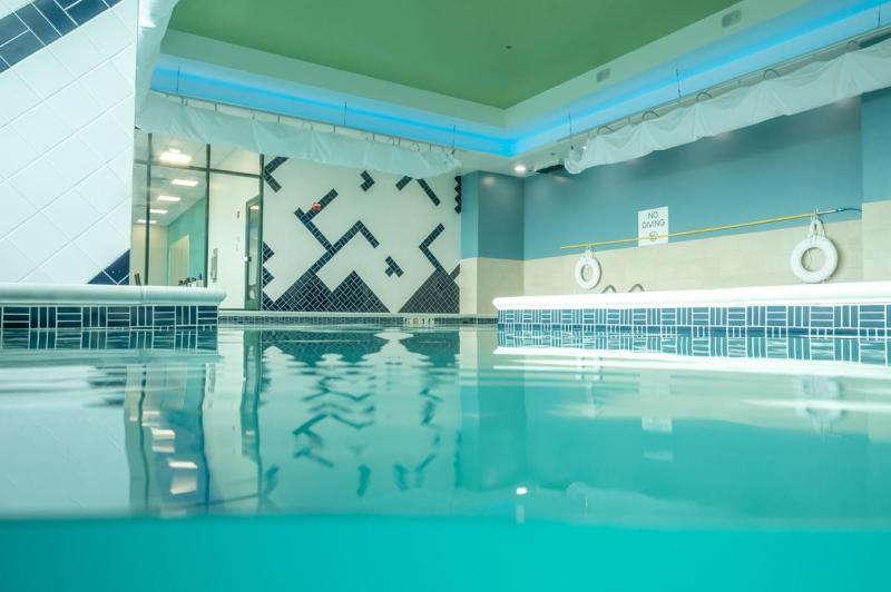 Holiday Inn Express & Suites VA Beach Oceanfront by IHG - image 19