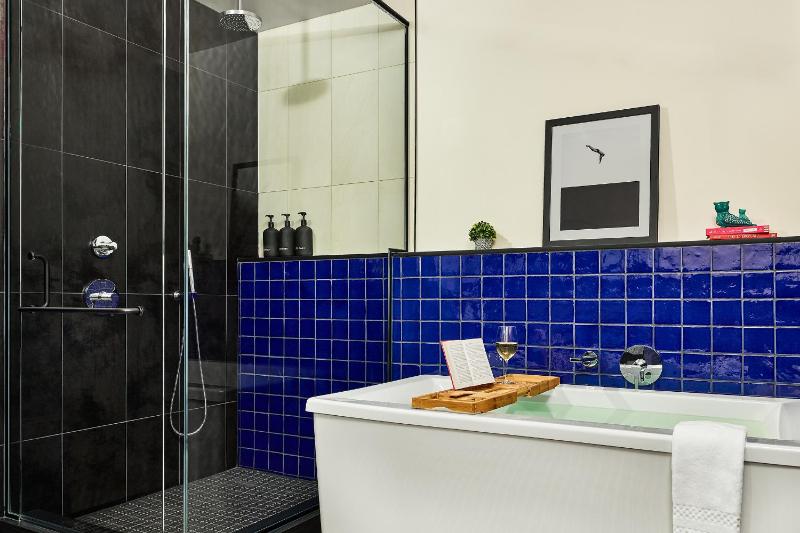 Suite image 4