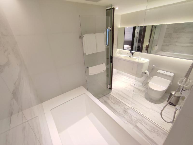 Executive Suite image 1