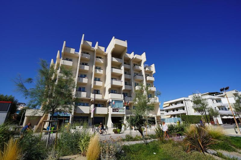 Hotel Life - Natural Style Rimini - image 37