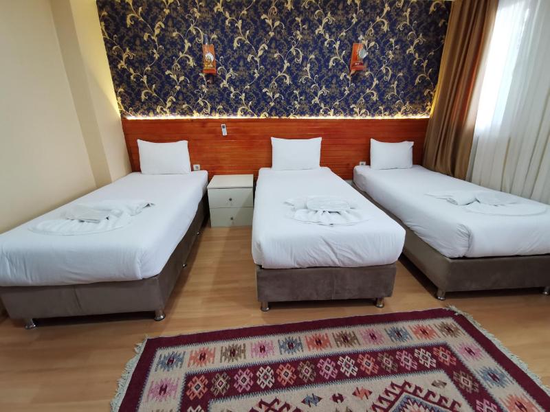 Triple Room image 3