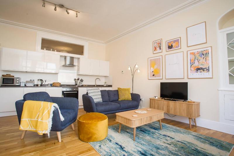 Victoria Apartment 1 - image 9