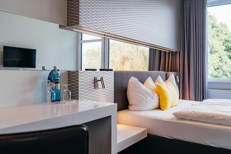 Superior Double Room image 3