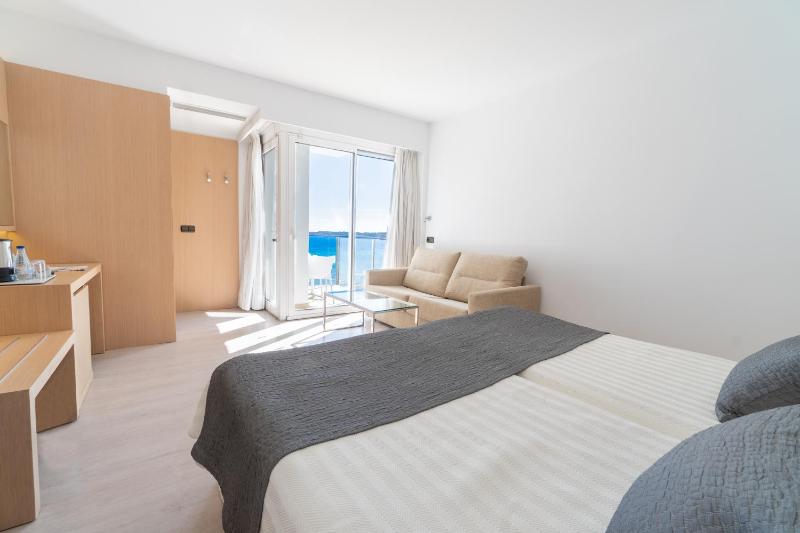 Junior Suite Sea View image 1