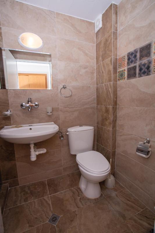 Deluxe Suite with Sea View image 3