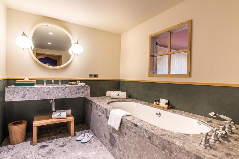 Superior Suite image 3