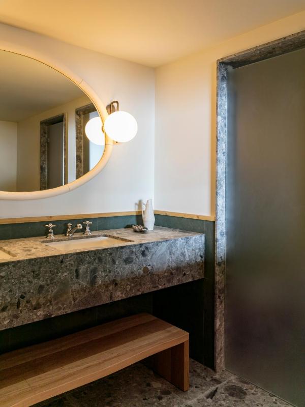 Prestige Double or Twin Room image 4
