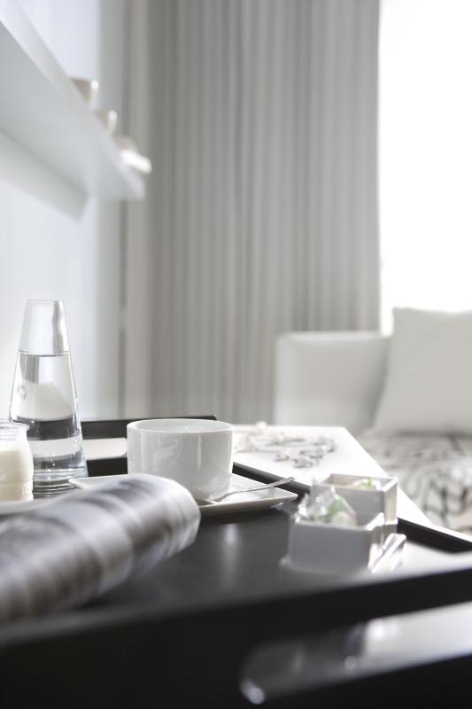 Classic Room with Terrace image 4