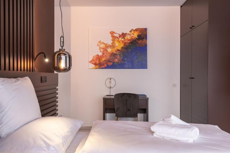 Standard Double or Twin Room image 2