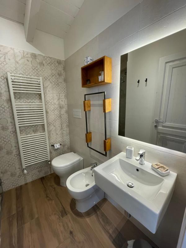 Quadruple Room image 3