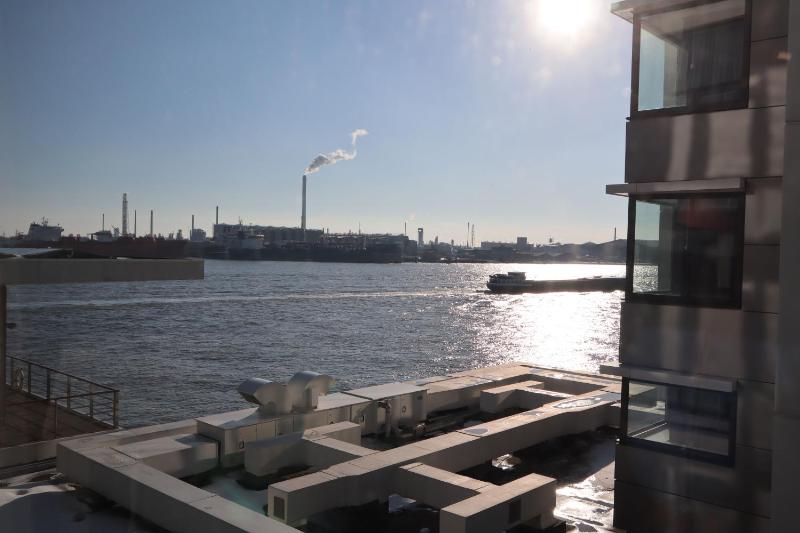 Twin Room with Partial River View image 3