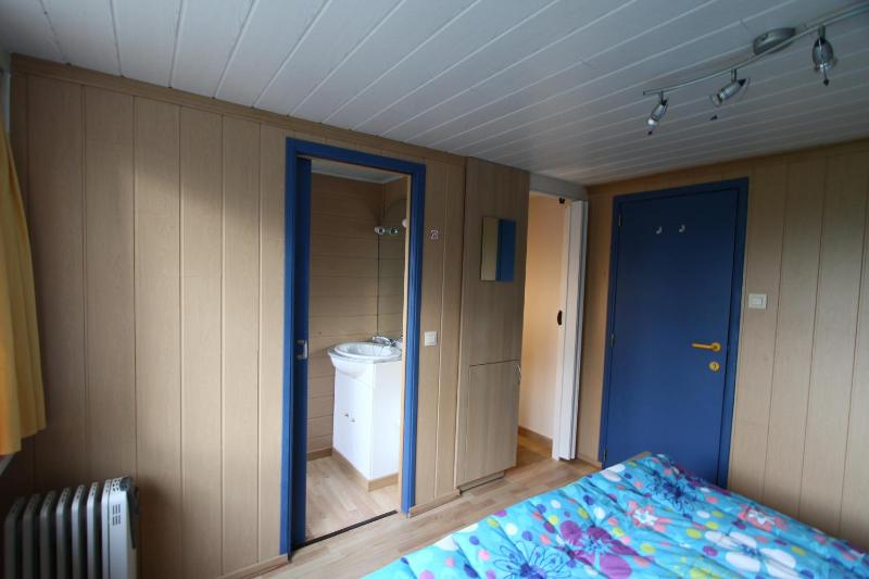 Studio Apartment image 4
