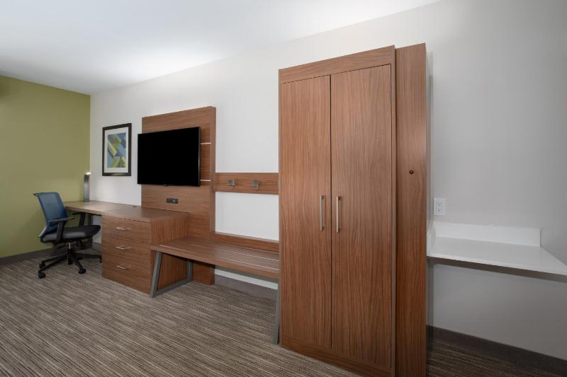 King Room - Mobility Access/Hearing Accessible image 2