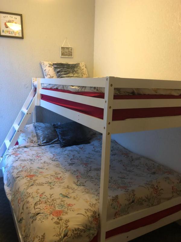 Triple Room with Private Bathroom image 2