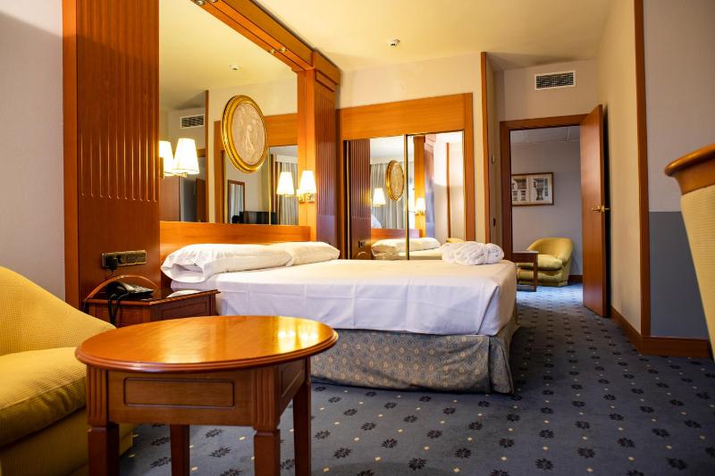 Double or Twin Room with Parking image 1