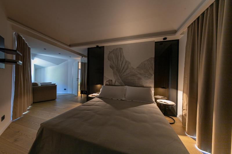 PALAZZO RAHO SUITES - image 36