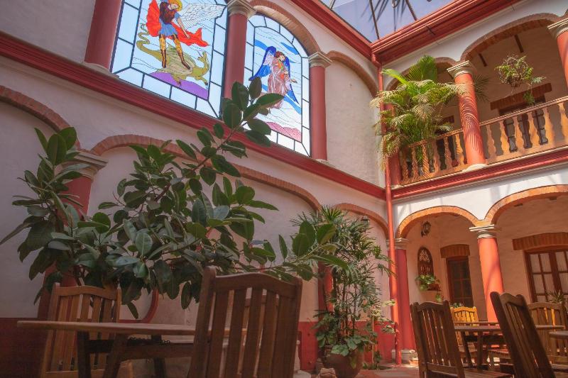 Hotel Monasterio - image 15