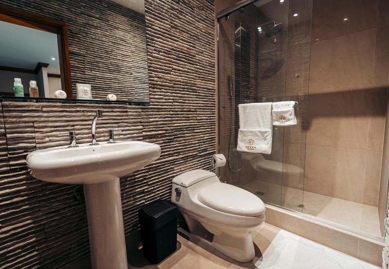 Luxva Hotel Boutique - image 2