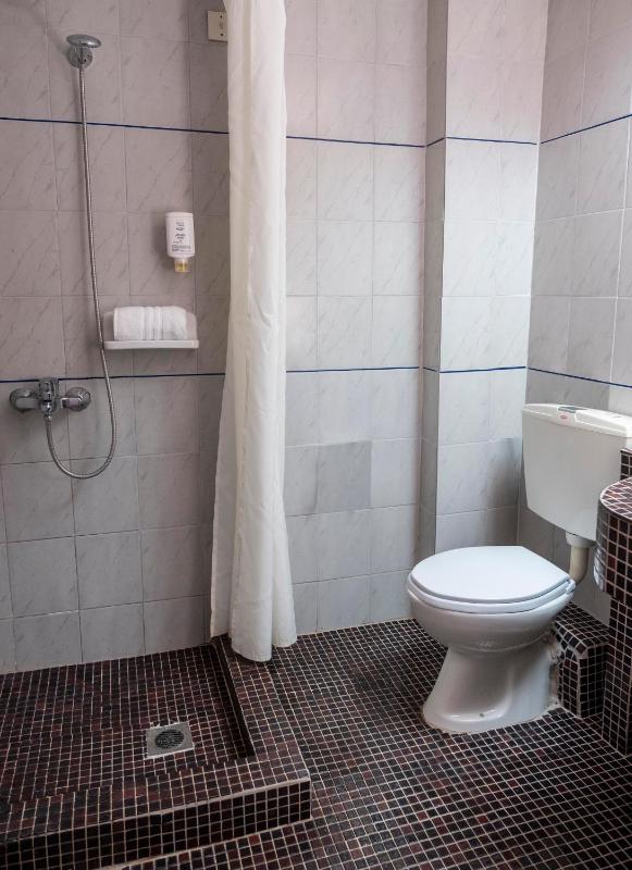 Standard Double Room image 2