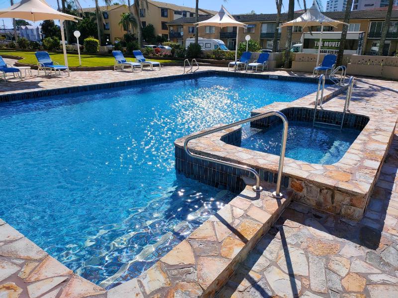 Southern Cross Beachfront Holiday Apartments - image 4