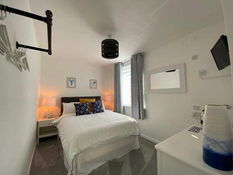 Rooms At Babbacombe - image 24