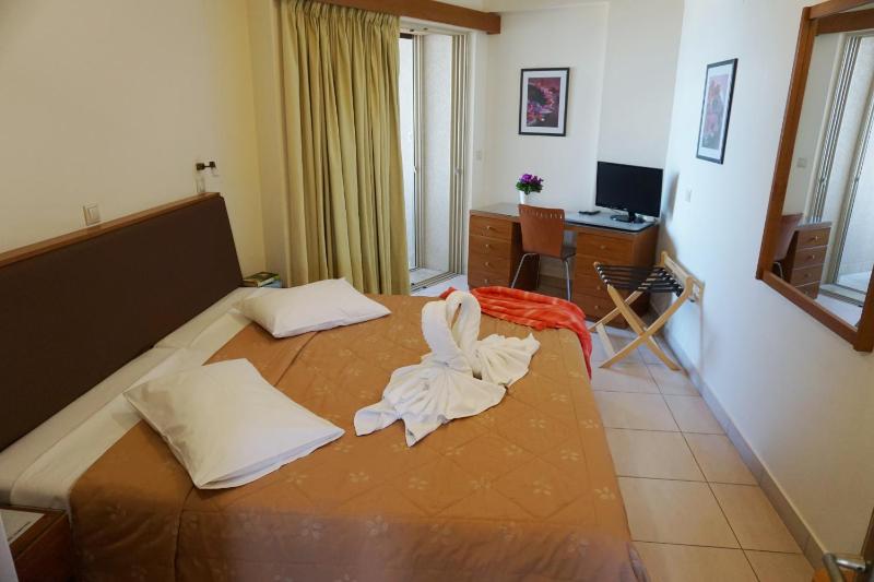 Studio with Sea View image 1