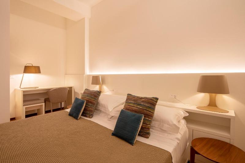 Family One-Bedroom Apartment image 2