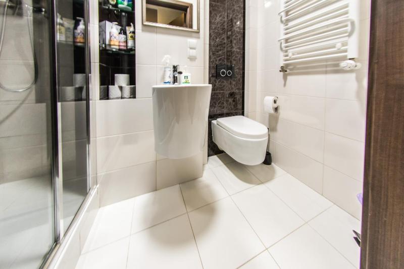 Apartamenty hoteLOVE z sauną - image 30