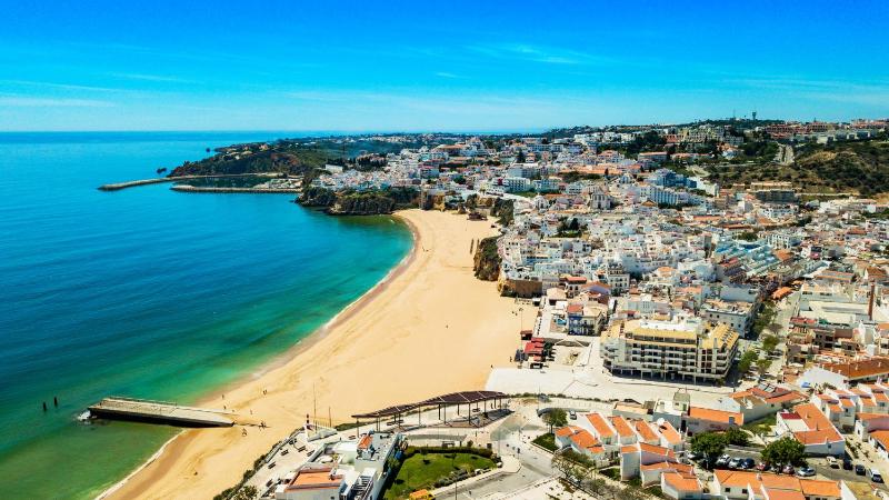 Albufeira Beach 1 by Homing - image 14