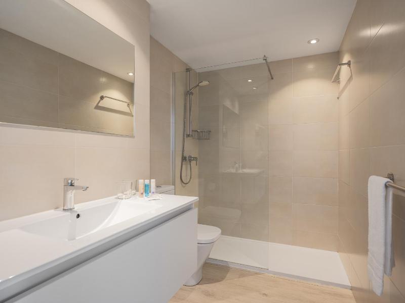 Standard Suite Room image 1