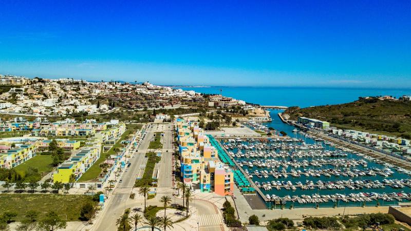 Albufeira Concept 1 with Pool by Homing - image 6