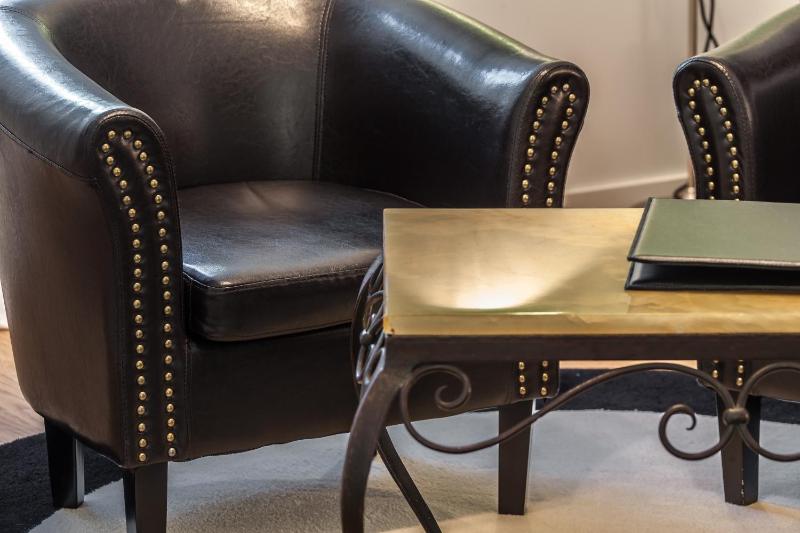 Deluxe Apartment image 3