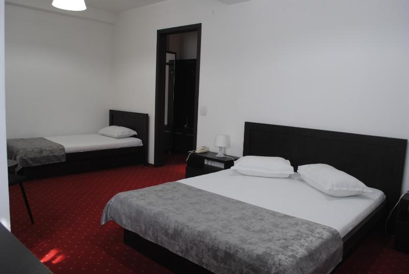 Triple Room image 1