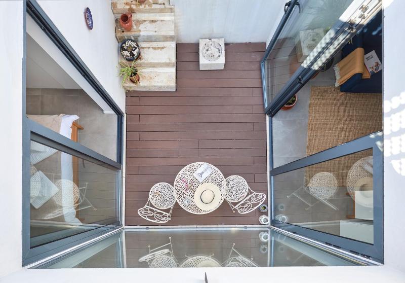 Charming house with terrace in Lisbon.WIFI. Images